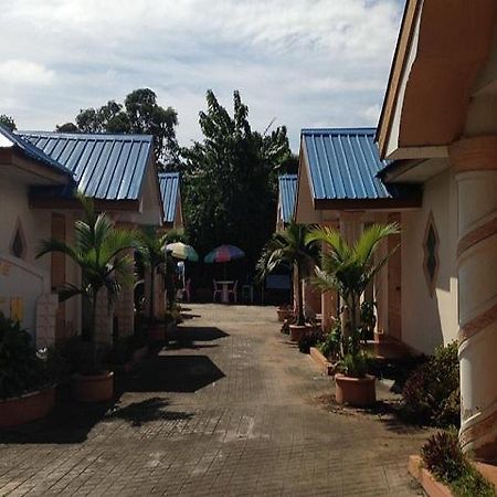 Hotel Queen Pyin Oo Lwin Exterior photo